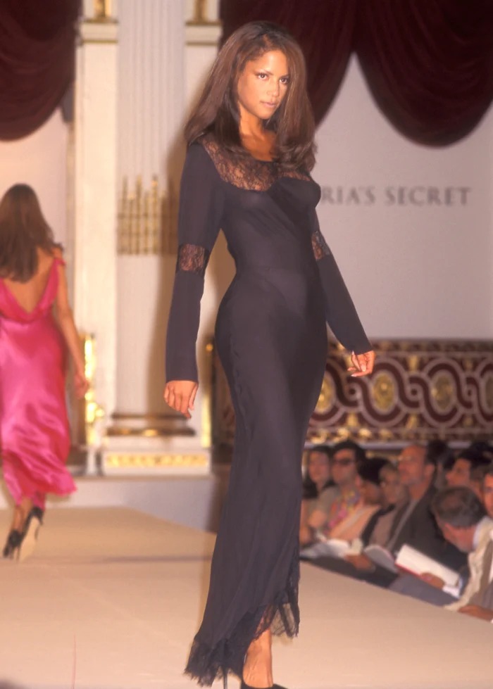 Victoria's-Secret-1995-revija