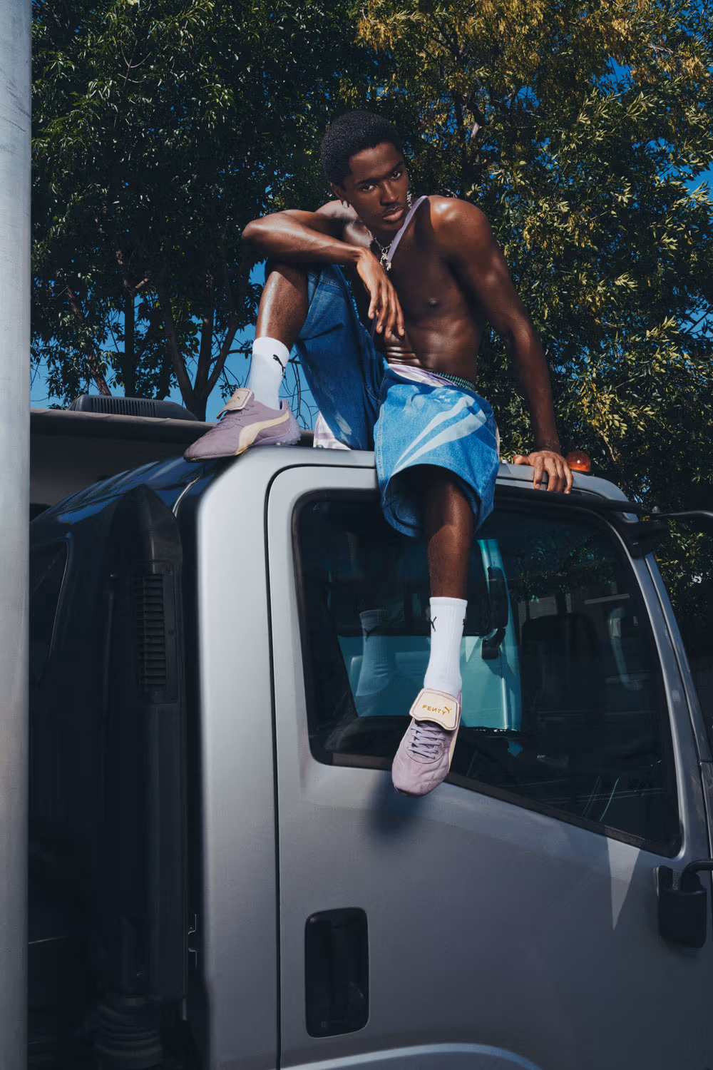 https-bae.hypebeast.com-files-2025-08-06-fenty-puma-footwear-ready-to-wear-sneakers-football-soccer-summer-release-drop-2025-02