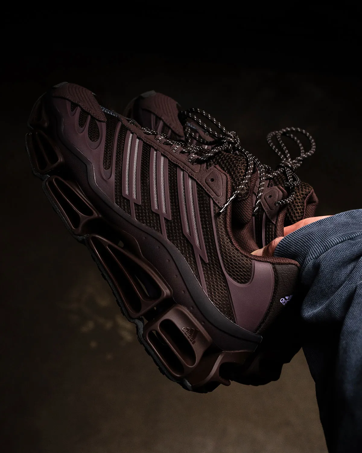 adidas-megaride-ag-dark-burgundy-2